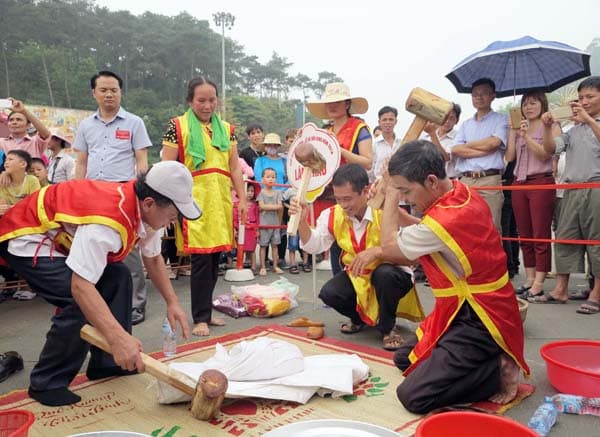 Ý nghĩa Hội thi Gói, nấu bánh chưng và giã bánh dày tại Lễ hội Đền Hùng