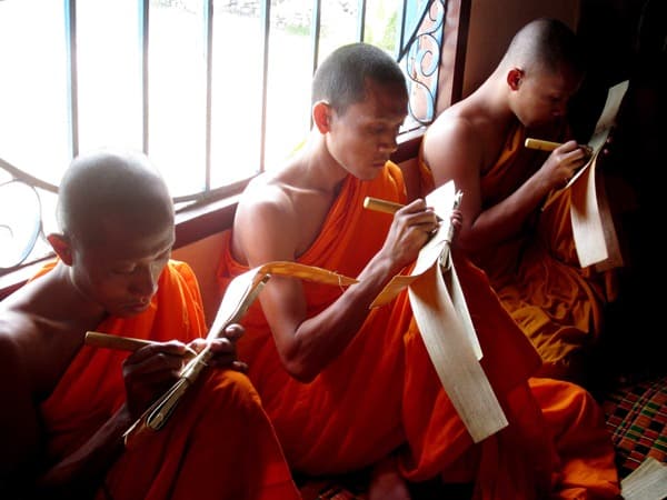 Độc đáo Kinh lá buông vùng Bảy Núi 