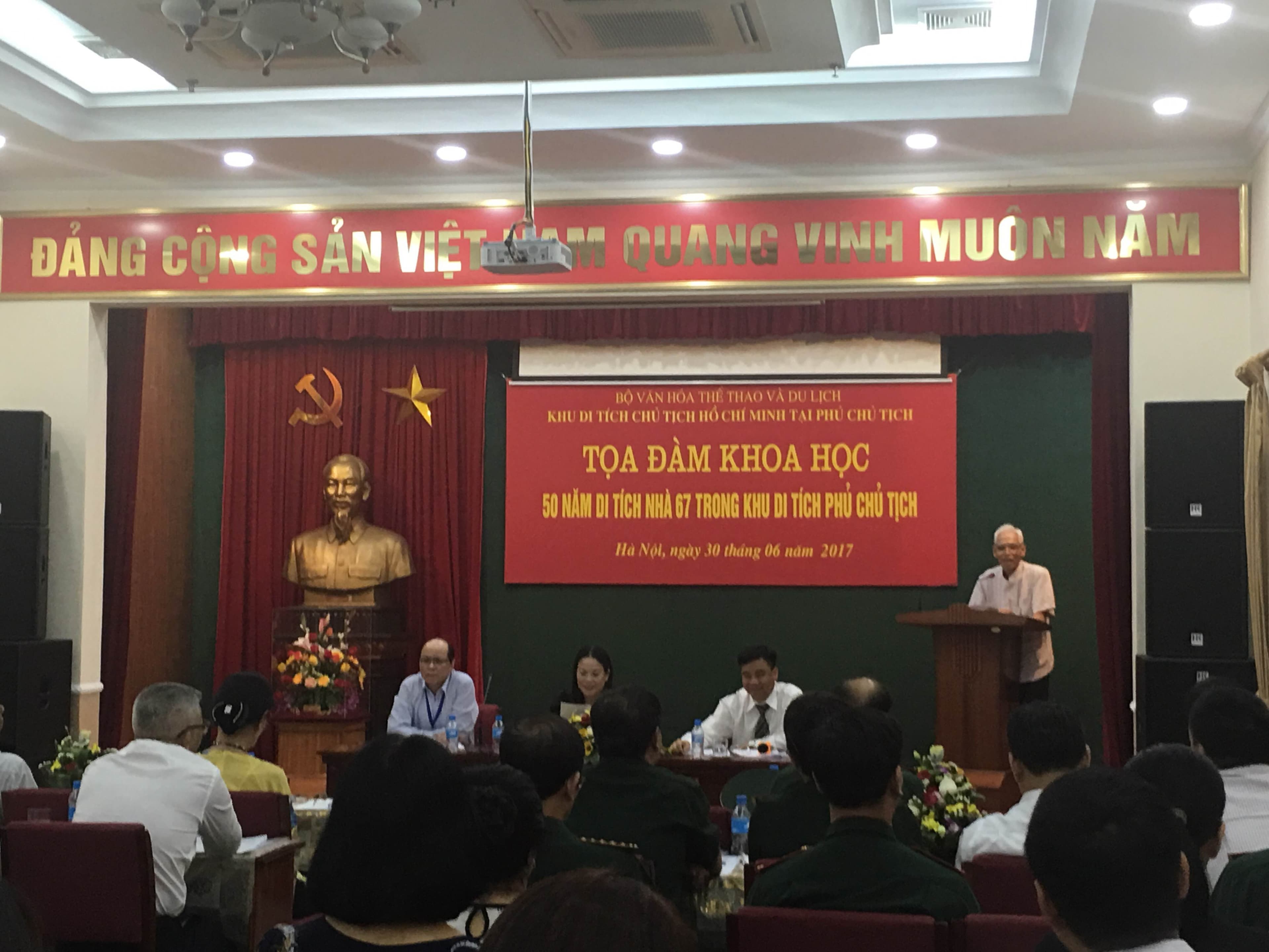 Tọa đàm khoa học “50 năm Di tích Nhà 67 trong Khu Di tích Phủ Chủ tịch”