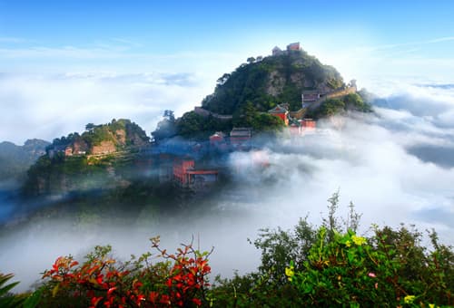 Vẻ đẹp tựa chốn bồng lai ở núi Võ Đang