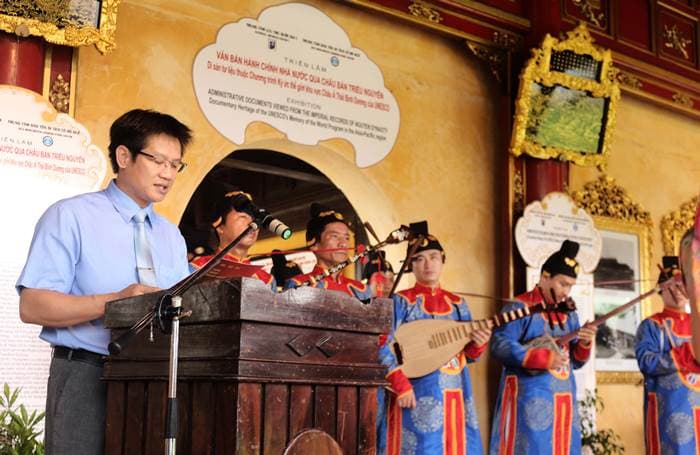 Văn bản hành chính Nhà nước qua Châu bản Triều Nguyễn