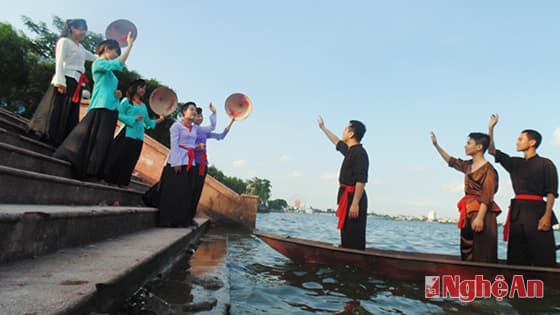 Dân ca Nghệ Tĩnh từ góc nhìn văn học
