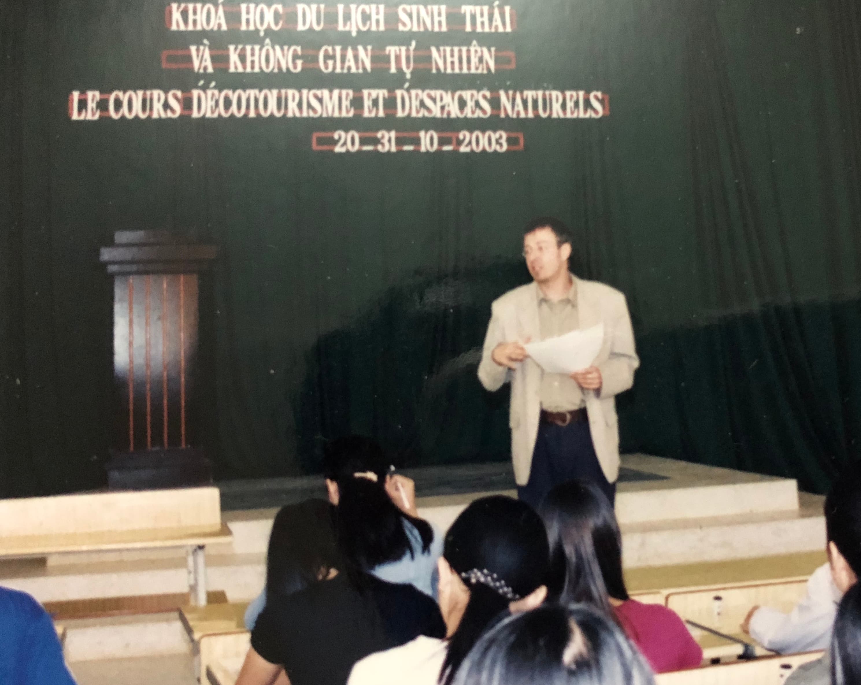 Người nước ngoài cảm nhận thế nào về Tết Việt?